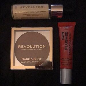 💖 Revolution Makeup Set - 3 Pieces